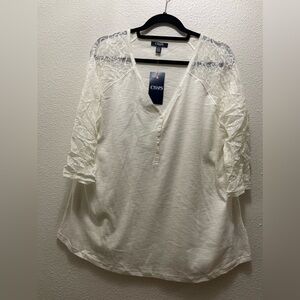 Chaps dream lake pearl top